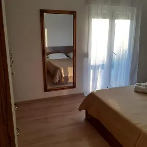  Apartment Luka